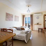 Deluxe Beachfront Apartment