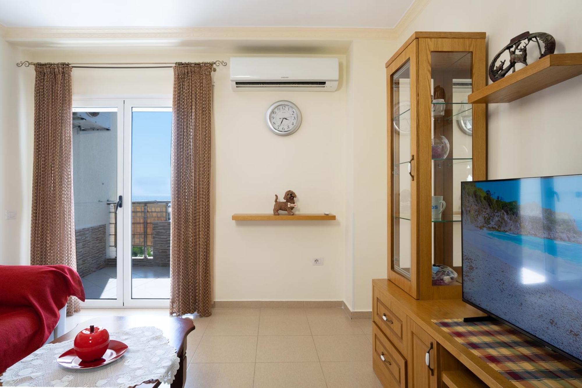 Deluxe Beachfront * Vlorë
