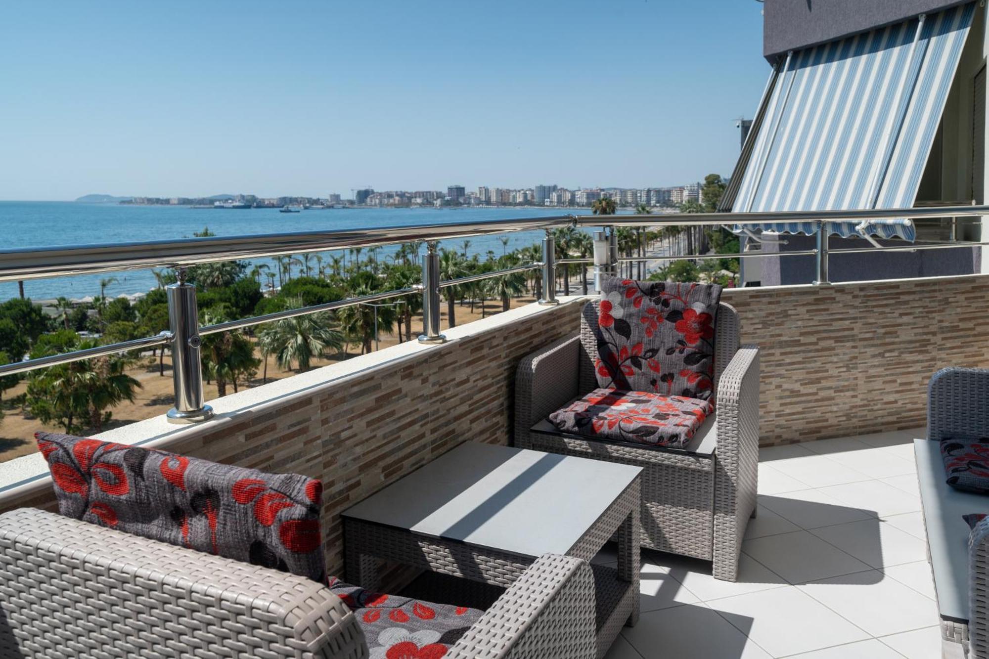 Deluxe Beachfront