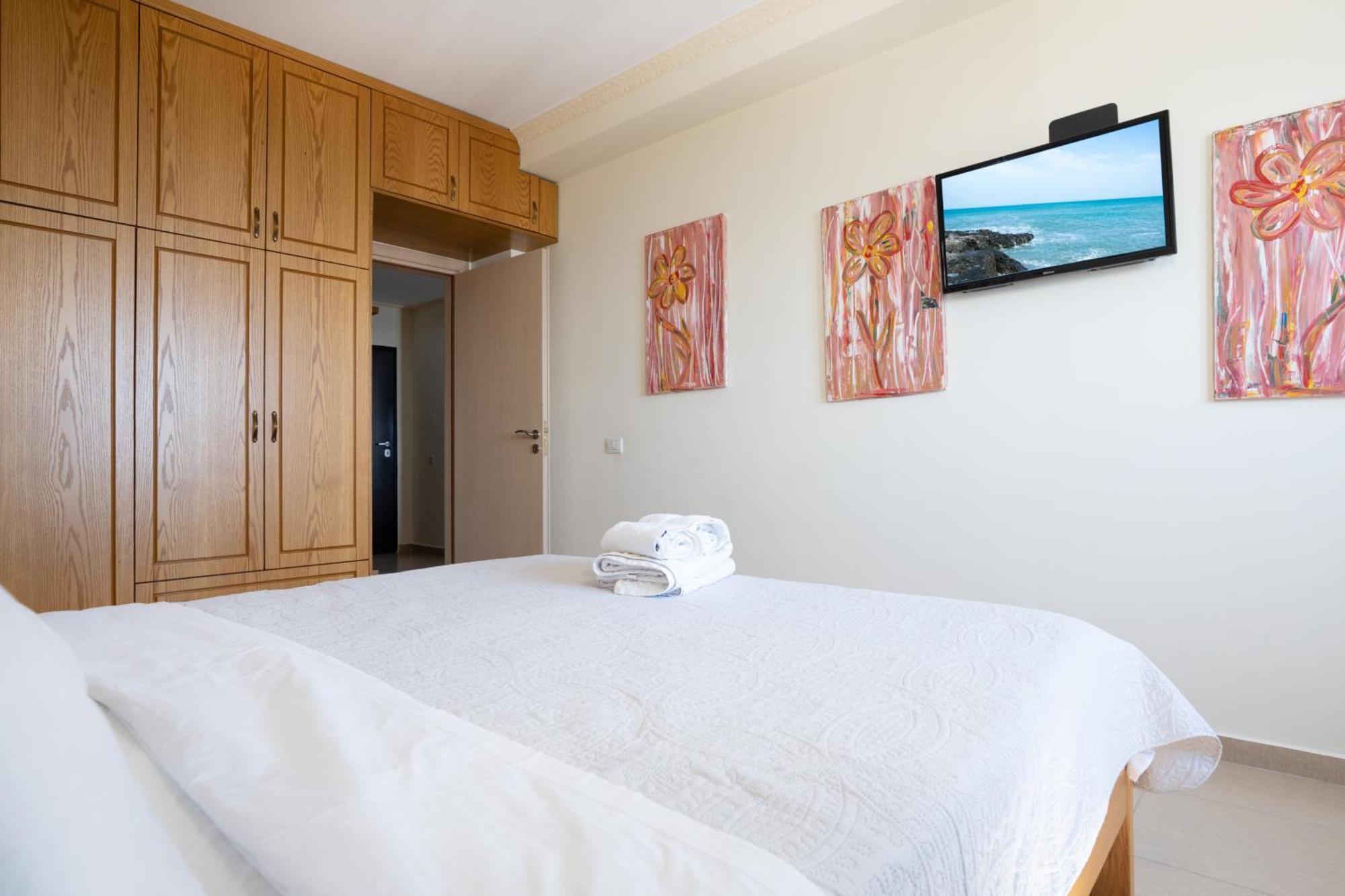 Deluxe Beachfront * Vlorë