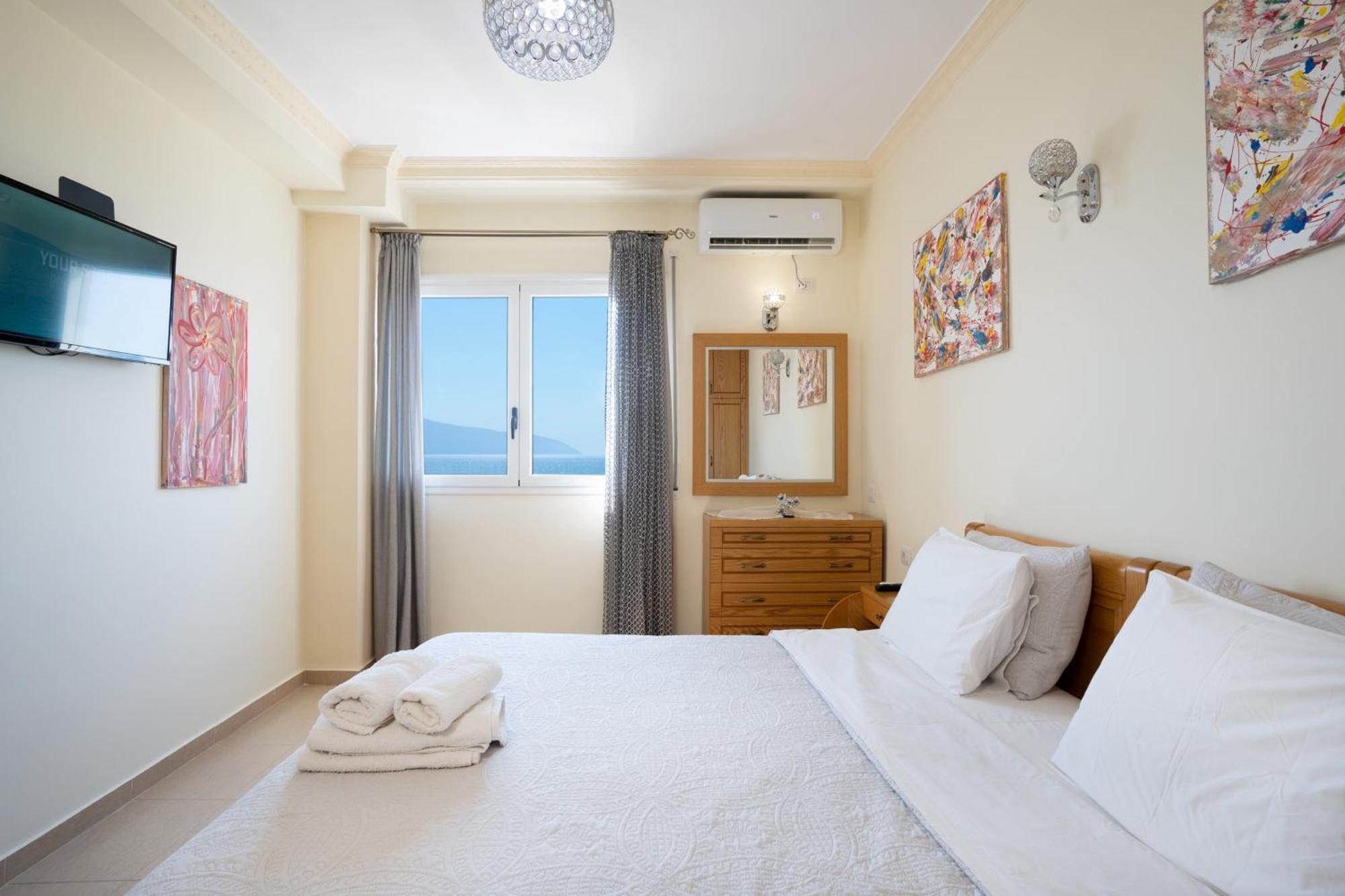 Deluxe Beachfront Appartement Vlorë